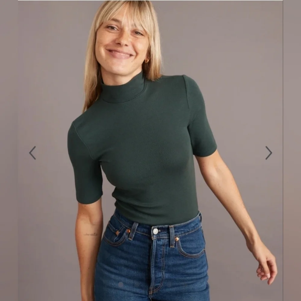 Marine layer Lexi Rib Mock Neck Top in Green Gables